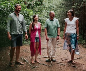Skupinovou psychoterapii nabízíme s týmem Gestalt Group. 